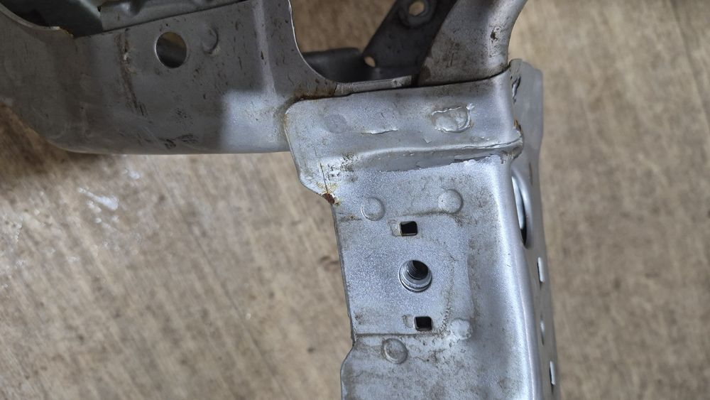 Капот для кобальт и телевизор