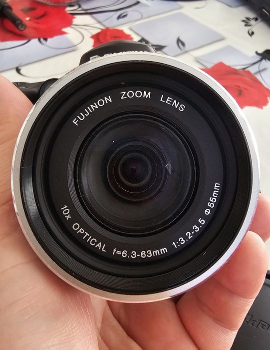 vand dslr camera foto  Fujifilm S5600