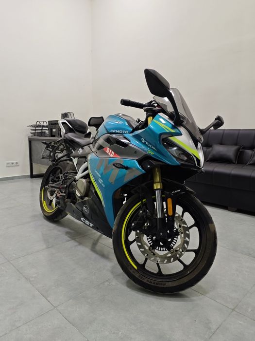 CFMoto 250SR ABS 2021
