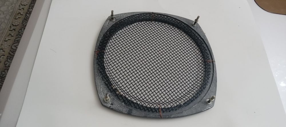 Динамики разные, дёшево