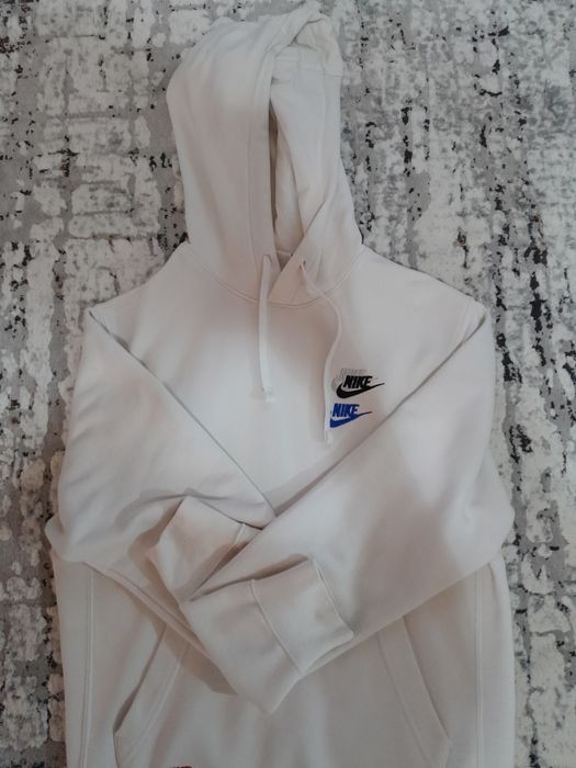 Vând hanorac nike