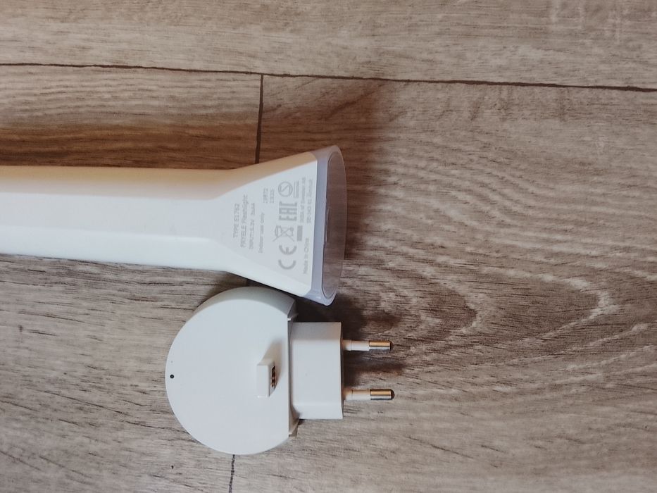 Фонарик IKEA FRYLE с зарядкой от розетки