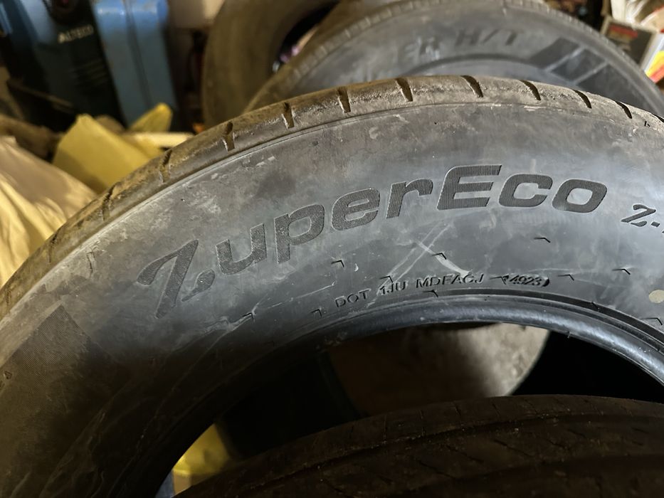 Шины летние б/у 235/65/17