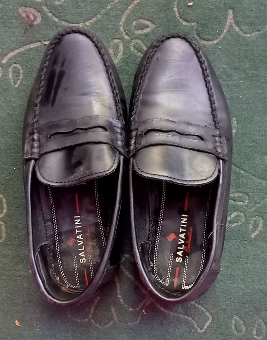 Bolalar tuflisi sotiladi