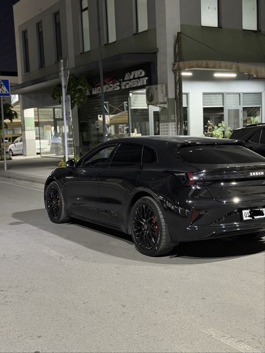 Zeekr 001 2024 — 6