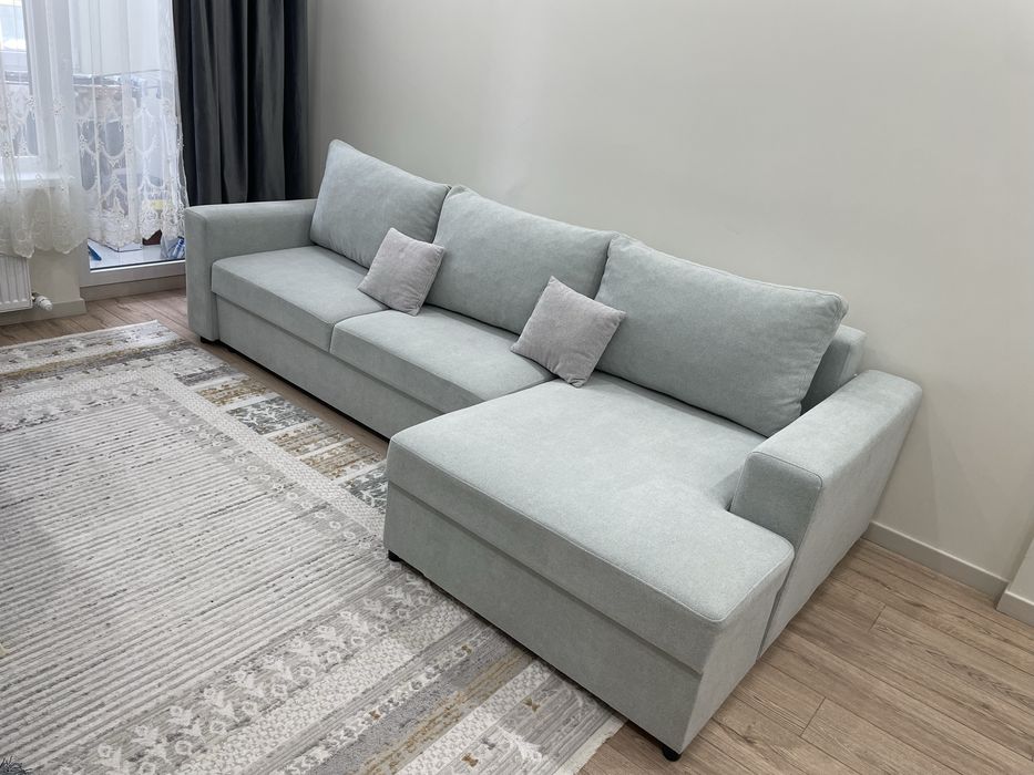 Диван в идеальном сост