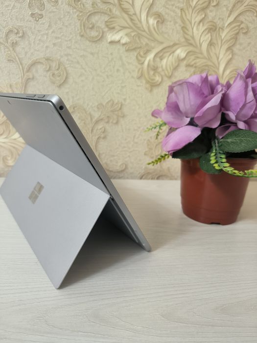 Microsoft Surface Pro 5 Platinum