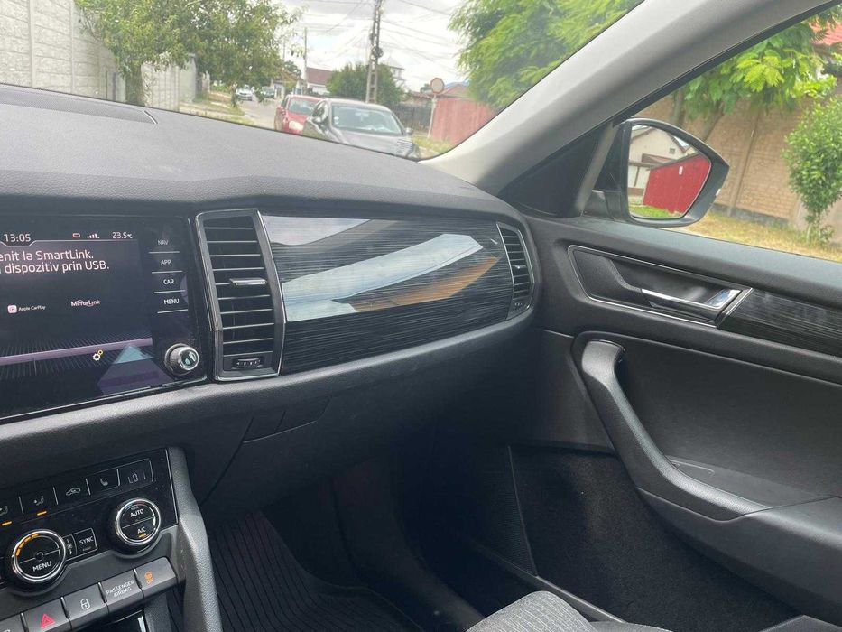 Skoda Kodiaq Style 2.0 TDI 150CP DSG 4x4, 7 locuri, camere 360, jante 19