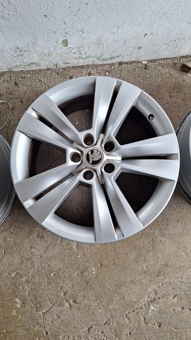 Jante Skoda Karoq Kodiaq R18