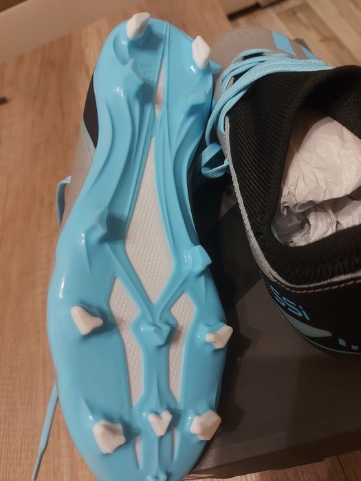 Бутонки чисто нови 38