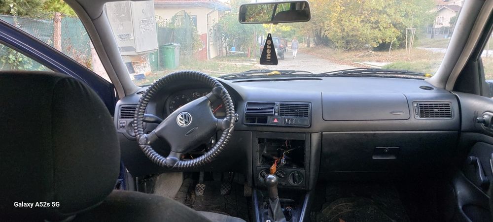 WV Голф 4 1.6 8клапана  четириврат На части