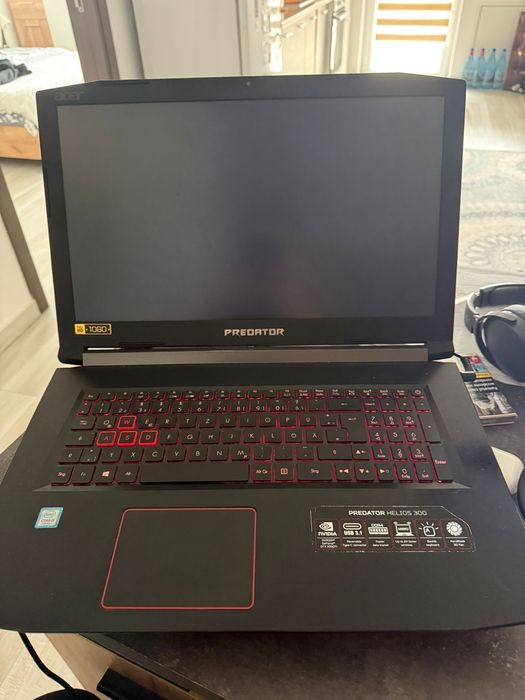 Vând leptop  Acer predator