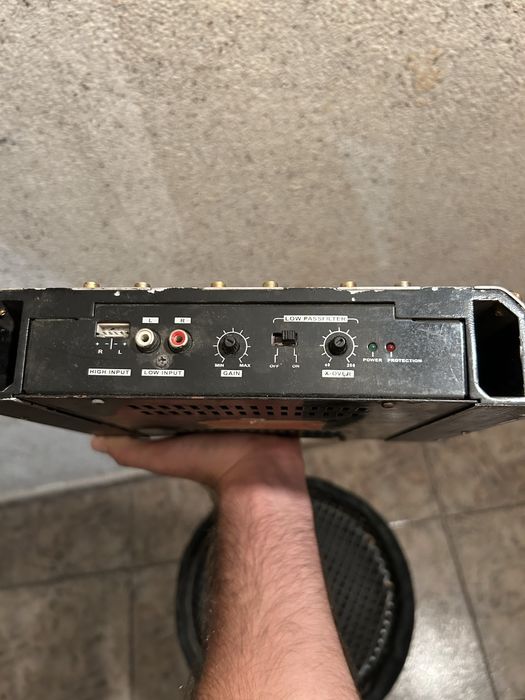 Субуфер JBL CS1214T 1000W+ усилвател