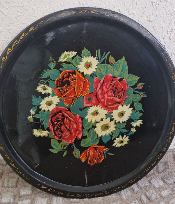 Продаются подносы