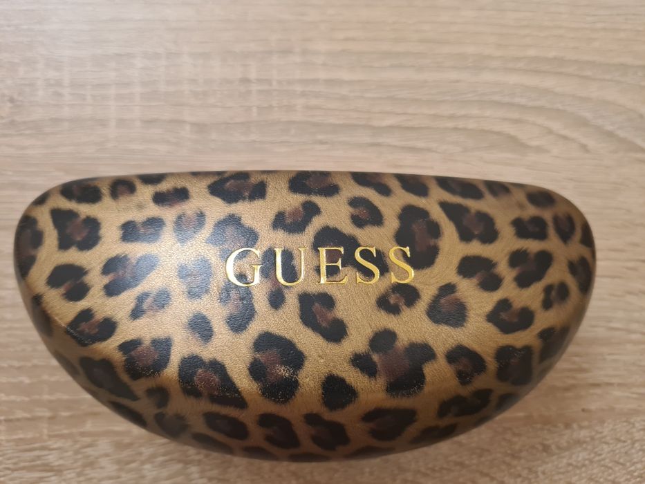 Слънчеви очила Guess