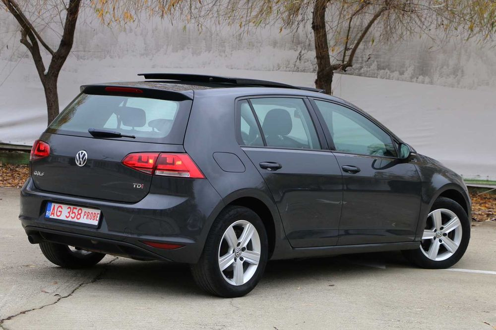 Vw Golf 7 - Diesel - Euro 5 - Trapa panoramica - Distronic - Import