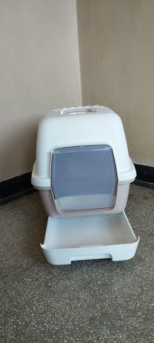 Котешка тоалетна