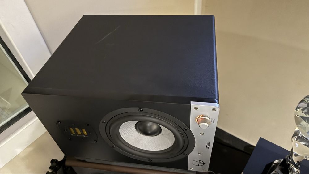 Студийные мониторы EVE Audio SC207