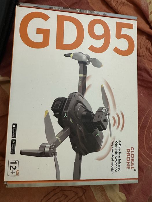 Dronă GD95 – cameră HD + telecomandă + husă | stare foarte bună