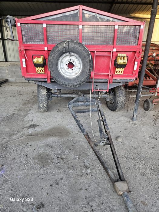 Remorca reconditionata complet,cauciucuri ,furtune,prelata noi