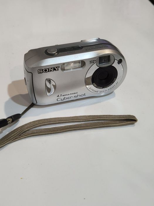 Aparat foto/ camera digitala Sony