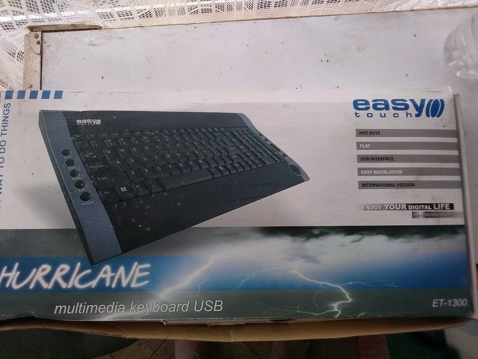 Продавам клавиатура EASY touch