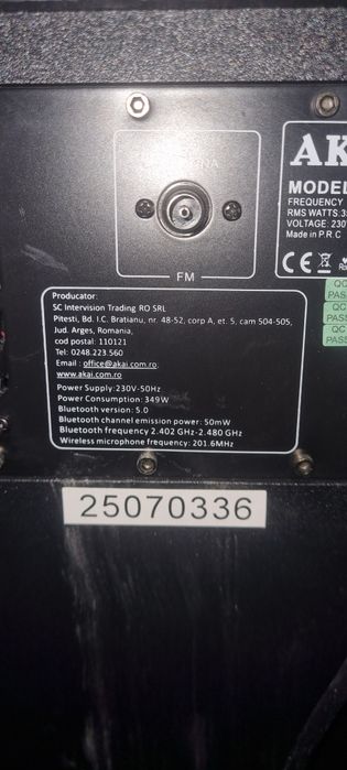 Vând  akai nou cumparat acu 2 luni