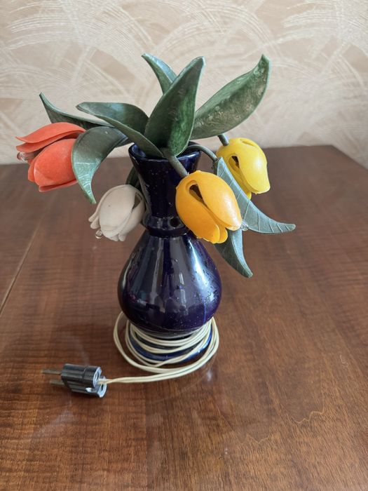 Настольная лампа и ночник.