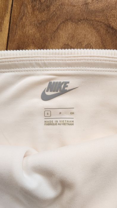 Дамско спортно бюстие Nike размер  S
