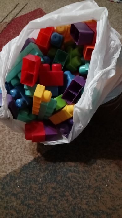 Продам детские игрушки