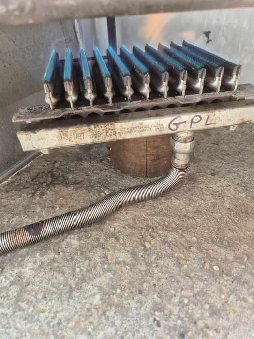 Arzator cazane de tuica si pirostrii si ceaune