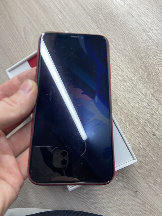 Iphone xr 64gb red.