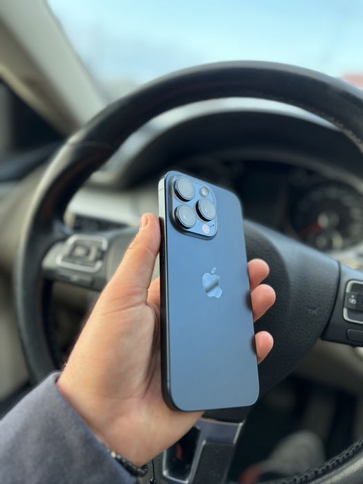 iPhone  15 pro 256 gb