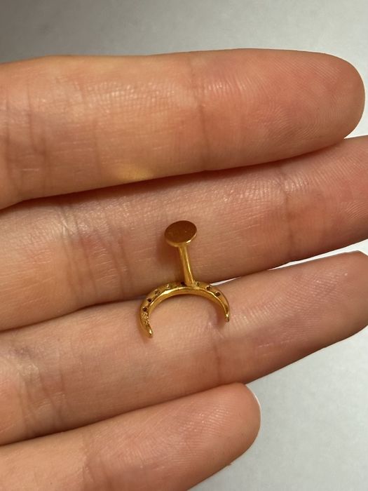 Обица за helix