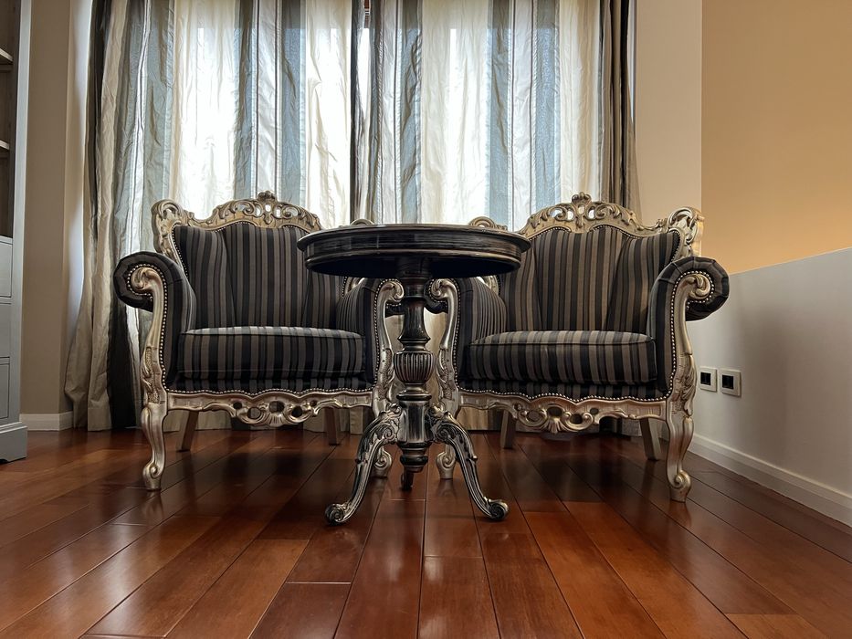 Set 2 fotolii si masa cafea, stil baroc, gri/argintiu