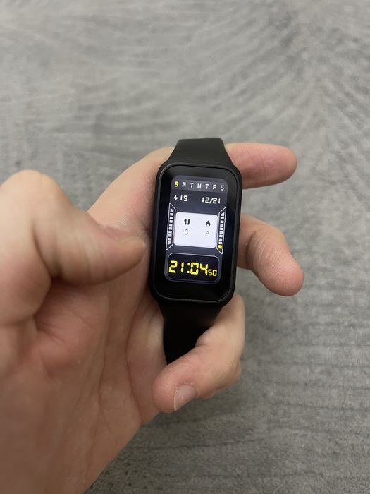 Продаю ксяоми ми банд9 актив,ориг,потерял коробку шнур есть