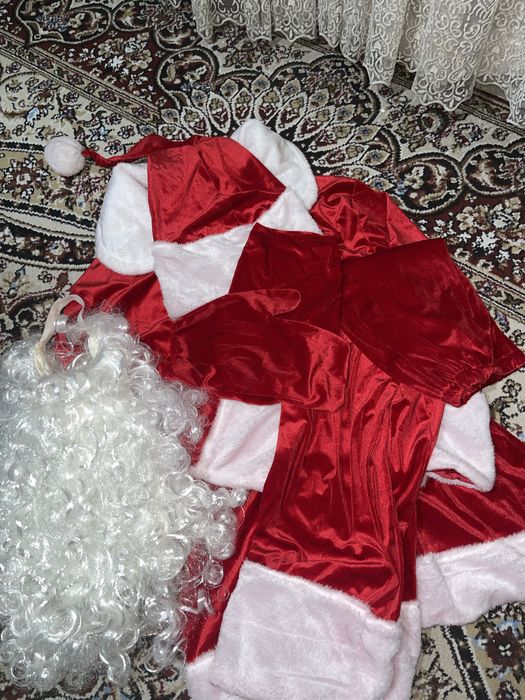 Костюм Деда мороза и снегурочки в аренду