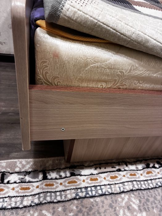 Продаю кровати