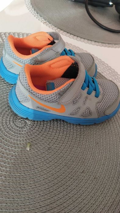 датски маратонки NIKE