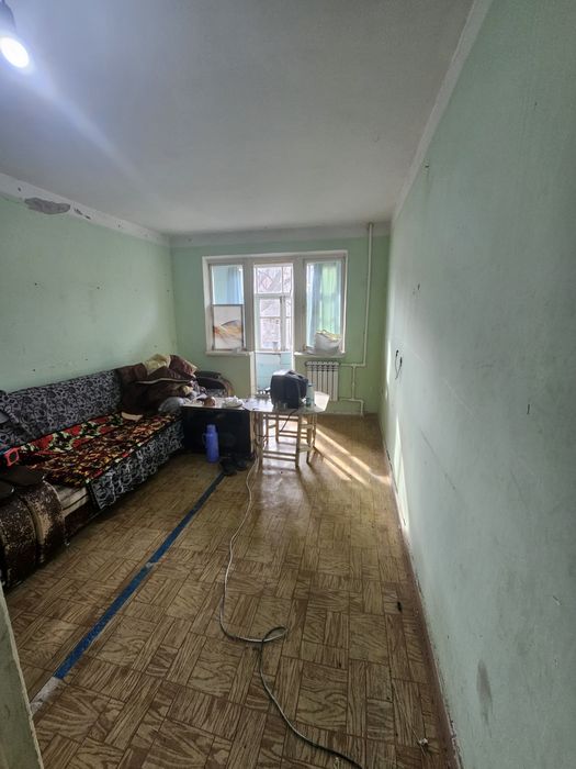 Срочно продаётся 1 комнатная квартира в городе Чирчике