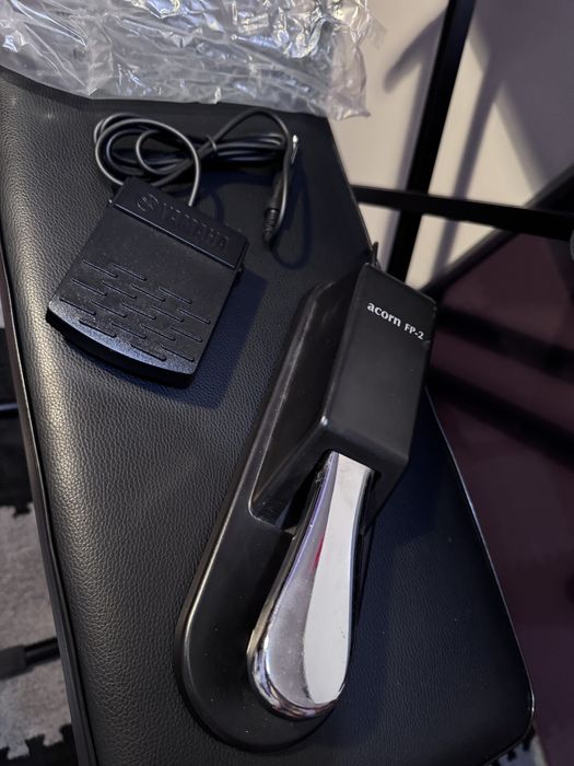Комплект Дигитално пиано Yamaha P-45 B със стойка, стол и педали