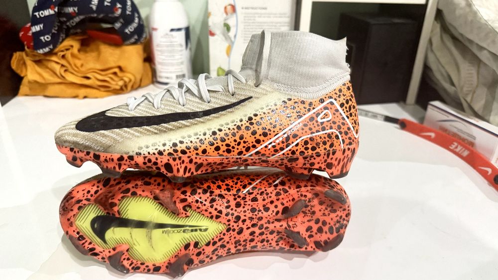 Nike air zoom mercurial vapor 16