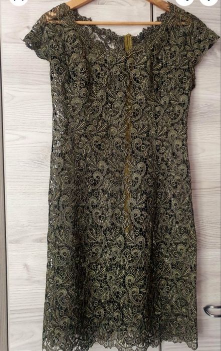 Платье кружевное