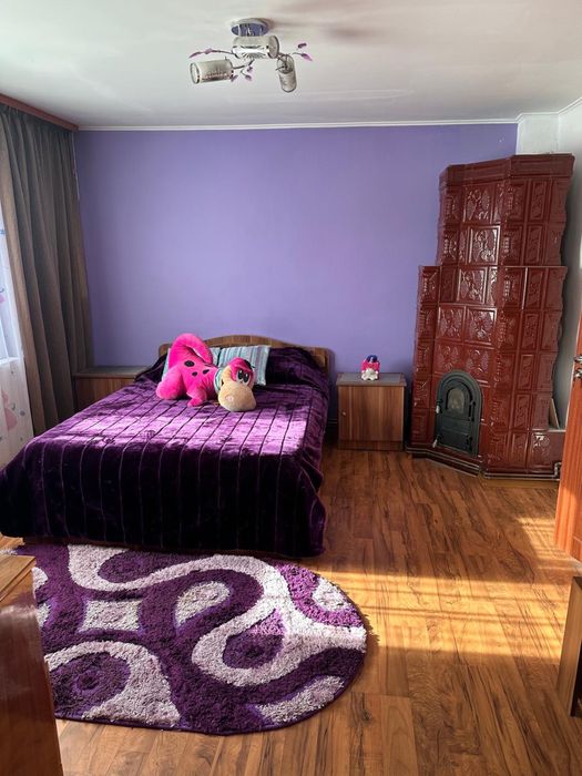 Vând casă cu teren