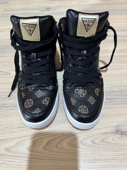 Оригинални кецове Cuess