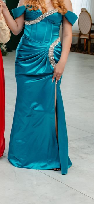 Rochie lungă de ocazie
A