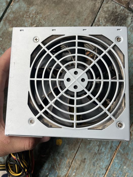 Блок питаник FSP