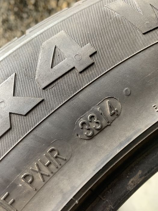 Set 4 anv M+S Pirelli Scorpion/Continental 215/60/17