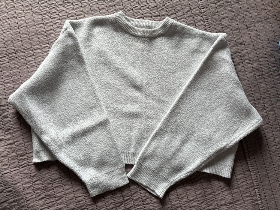 Бял пуловер Zara