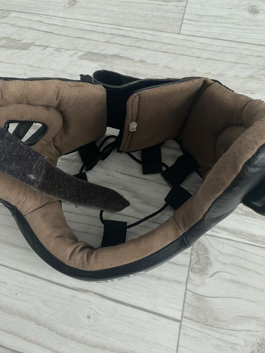 Боксерский  шлем